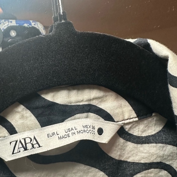 Zara button up top - Picture 3 of 3